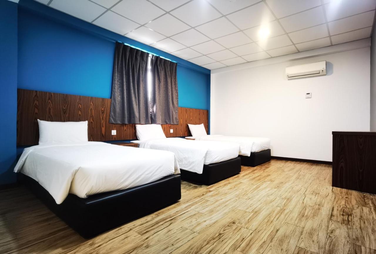 3-Plus Hotel Kota Kinabalu Exterior foto